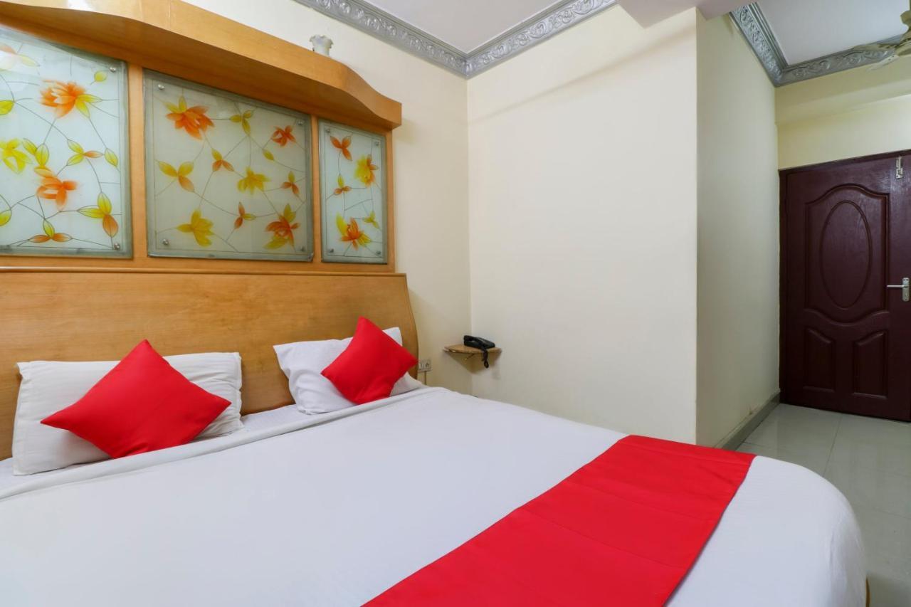 Oyo 71675 New Aishwarya Comforts Hotel Bangalore Eksteriør billede