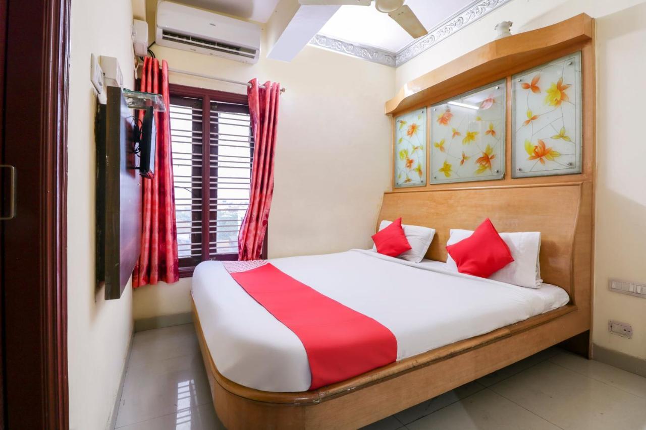 Oyo 71675 New Aishwarya Comforts Hotel Bangalore Eksteriør billede