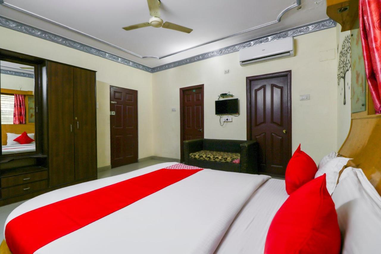 Oyo 71675 New Aishwarya Comforts Hotel Bangalore Eksteriør billede